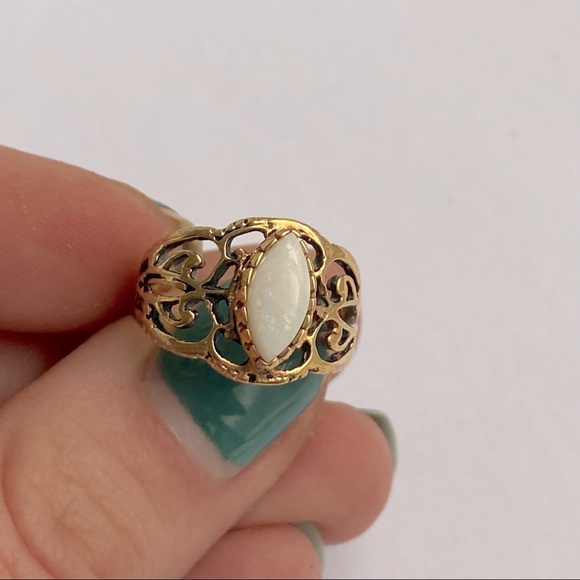 Vintage Genuine Opal and 14KT Gold GE ESPO Ring - Picture 15 of 16